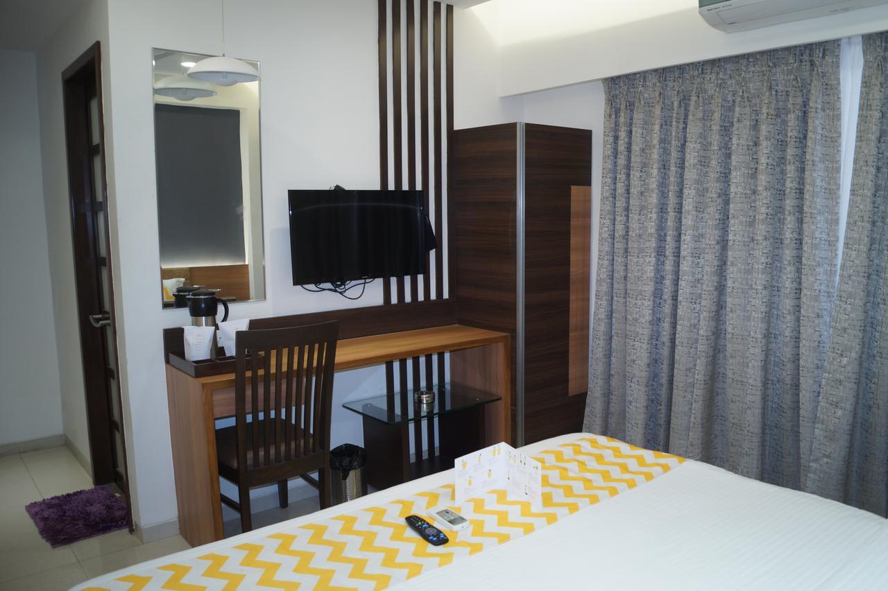 Hotel O Ellis Ahmedabad Exteriör bild