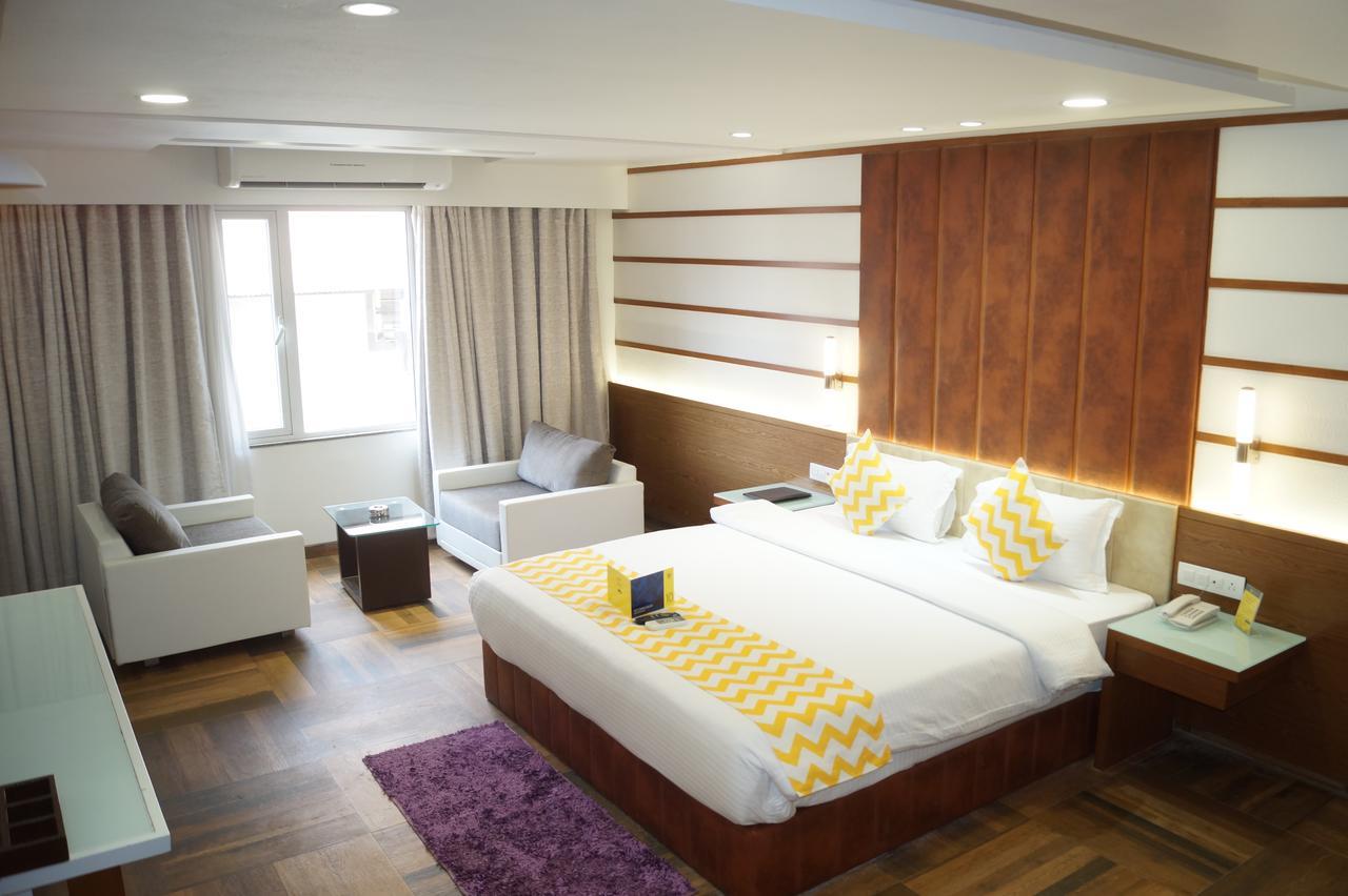 Hotel O Ellis Ahmedabad Exteriör bild